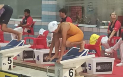 Sandra Guerra Hernanz consigue un 4º y un 5º puesto en el Campeonato de España alevín de natación.