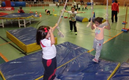 Lanzar, correr, disfrutar y aprender con los Juegos Deportivos fue la clave de los encuentros del Viernes