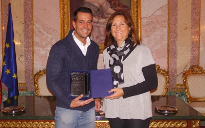 Álvaro Martínez, subcampeón del Mundo de Culturismo Natural 2016, recibe un homenaje en el Ayuntamiento de Segovia