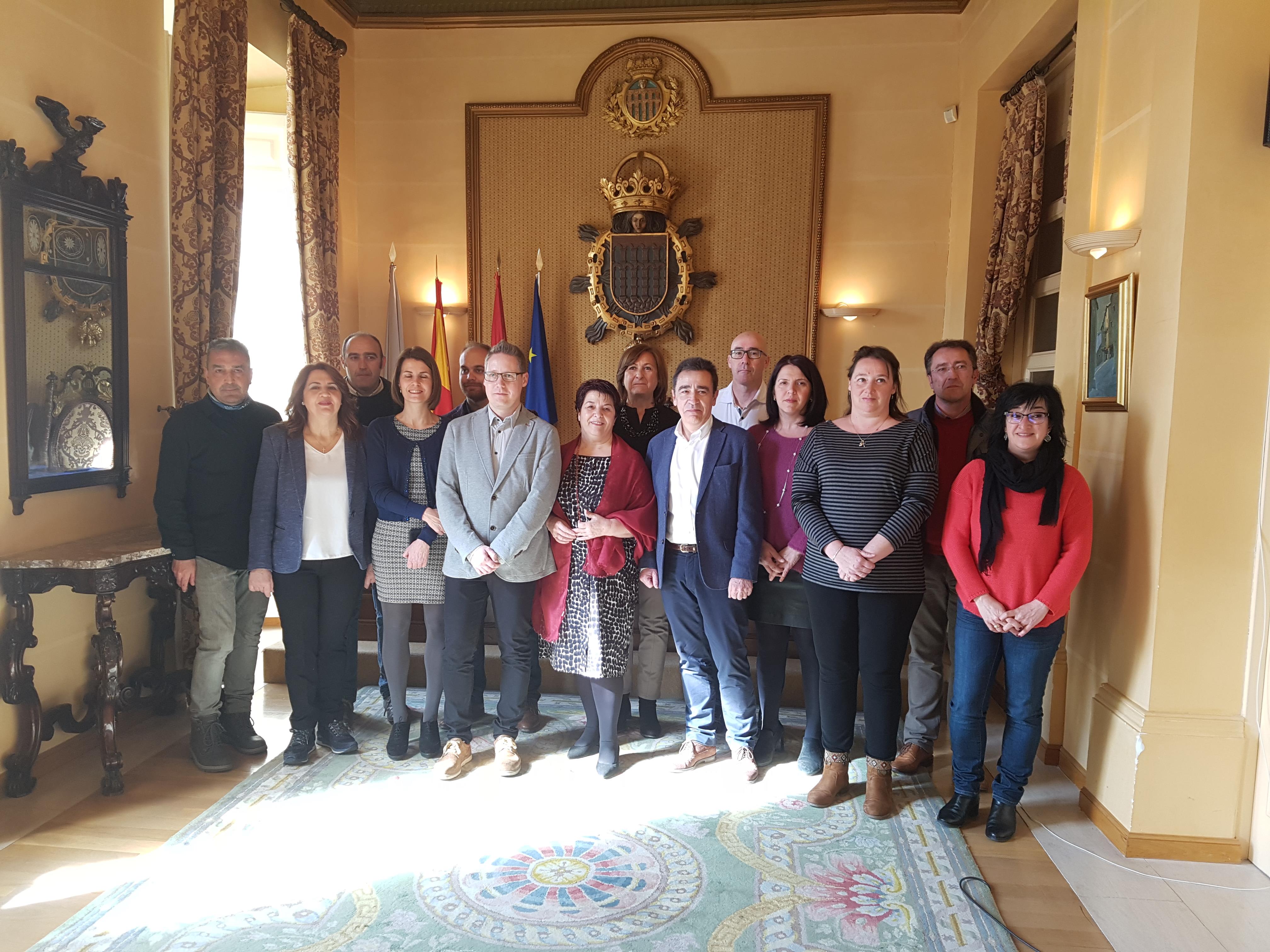 El Ayuntamiento de la capital renueva la colaboración en materia deportiva con los pueblos segovianos