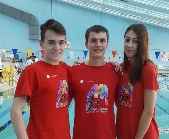 Paula Gómez y Segis Álvarez seleccionados para participar en el Campeonato de España de natación en Oviedo