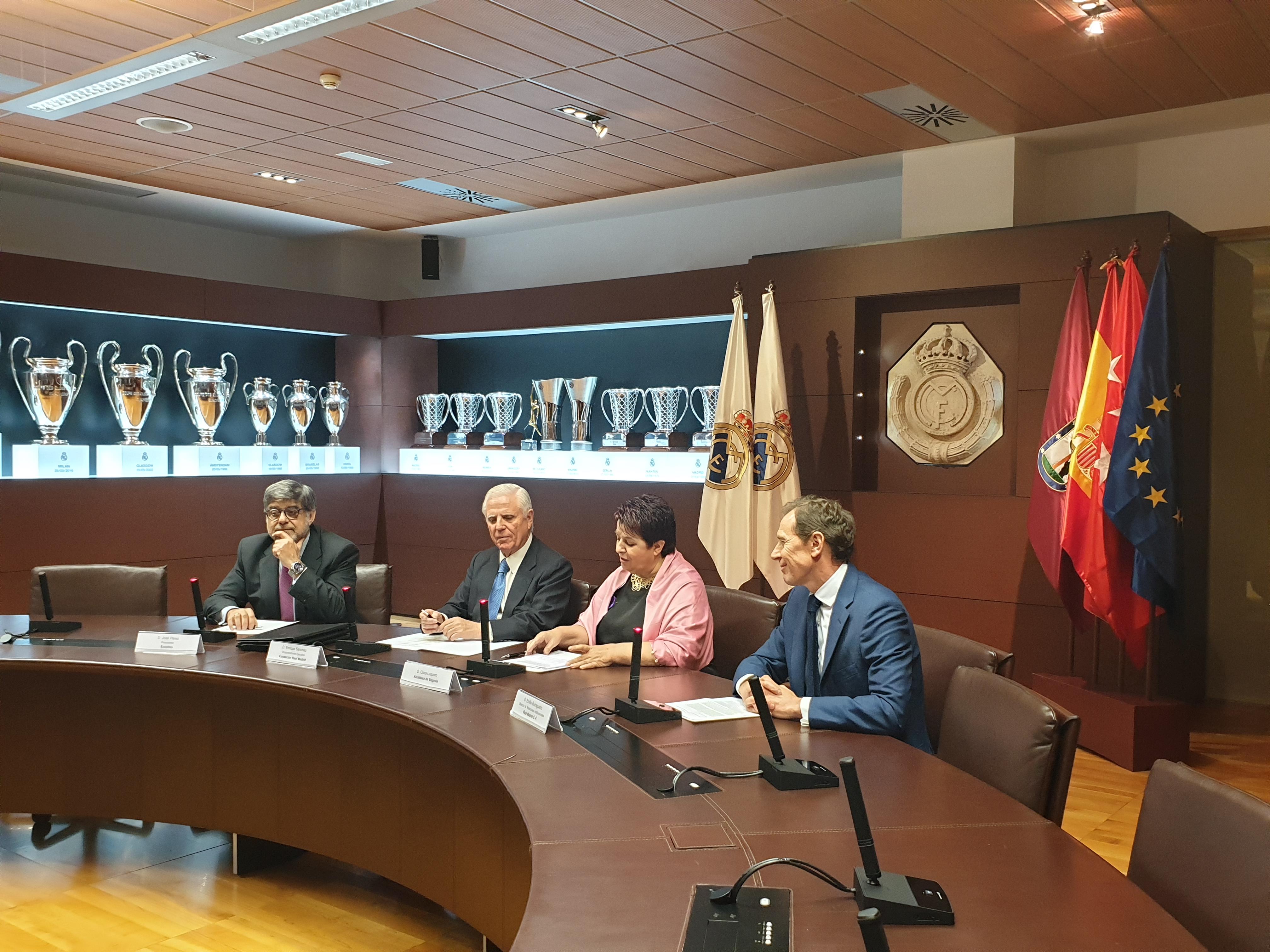 El Ayuntamiento de Segovia y la Fundación Real Madrid renuevan su cooperación que hace posible la Escuela sociodeportiva de Fútbol de Integración