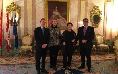 El Ayuntamiento de Segovia y la Fundación Real Madrid renuevan su cooperación que hace posible la Escuela socio-deportiva de Fútbol y valores por la Integración