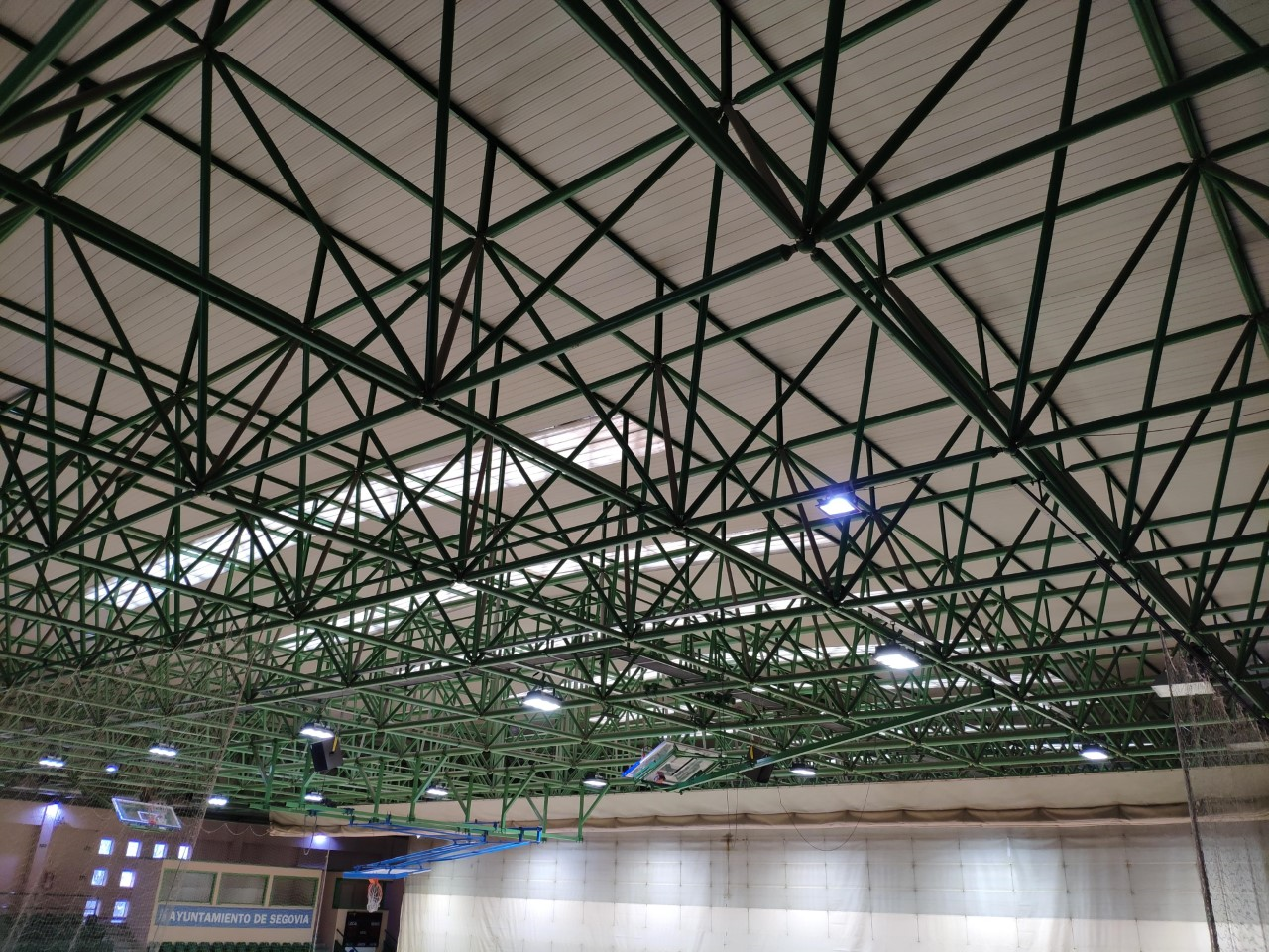 El pabellón Pedro Delgado mejora su accesibilidad y sostenibilidad energética