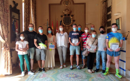 Los ganadores del I Circuito de Carreras Virtuales REcorre reciben sus premios