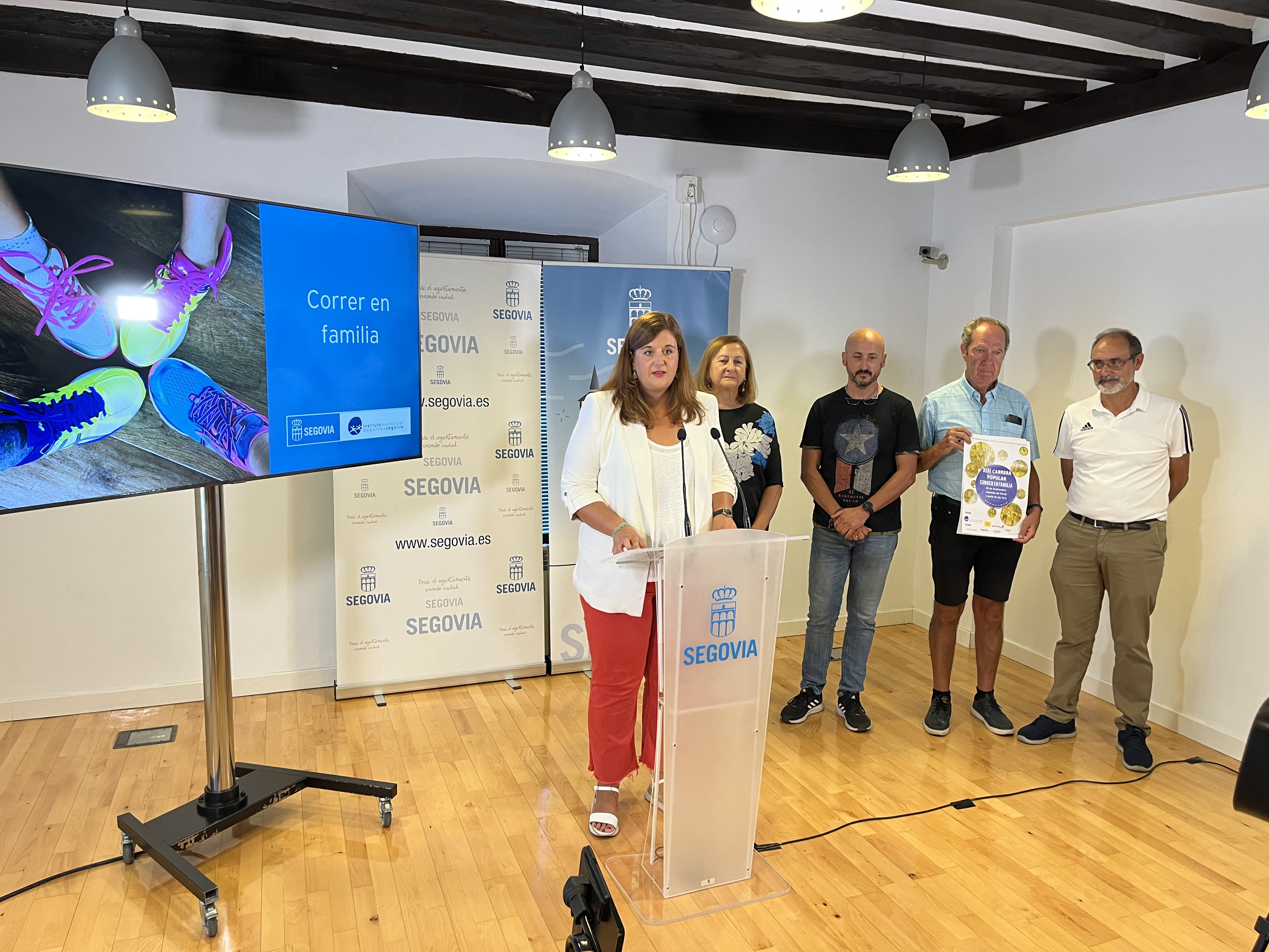 La Alameda del Parral acoge este domingo la XIII edición de ‘Correr en Familia’