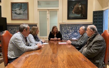 La alcaldesa se reúne con la delegación provincial de la Federación de Fútbol de Castilla y León