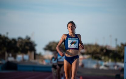 Águeda Muñoz Marqués primera en la prueba de 1500 ml en el Meeting de Atletismo Toni Bonet, en Ibiza
