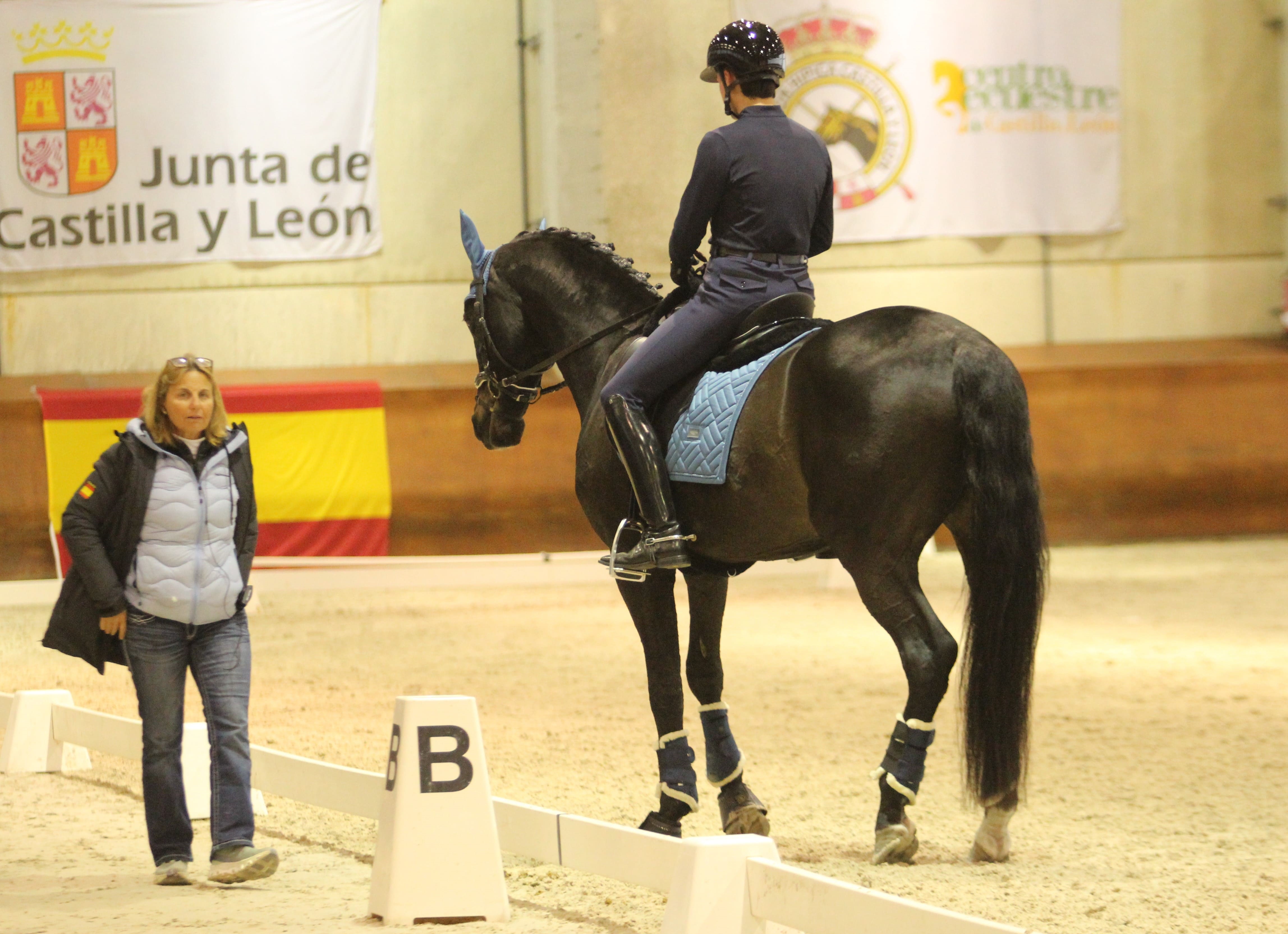 Berna Pujals impartió el Clinic de formación Zona Centro del Grupo Internacional de Doma de Menores (GIDM)