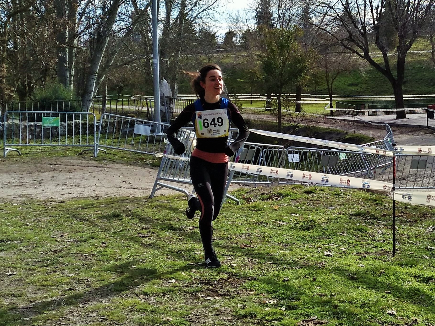 Bronce absoluto de Claudia Corral en el Autonómico de Milla en Pista disputado en Ávila