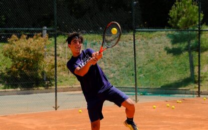 Un centenar de tenistas participan en el Circuito Nacional Spartan Tour celebrado en Espacio Tierra