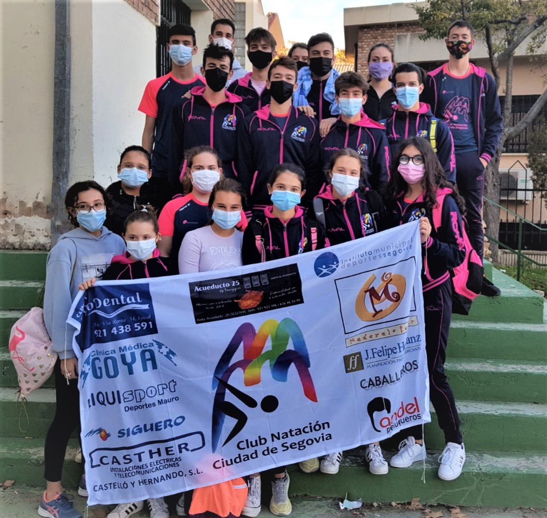 El Club Natación IMD-Ciudad de Segovia vuelve a la competición
