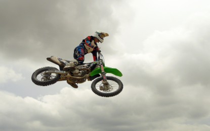 El piloto segoviano, Eduardo Esteban, mantiene el liderato del Campeonato de Castilla y León de Motocross