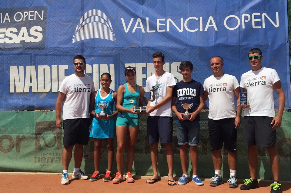 Pablo Beltrán y Alba Samaniego, campeones del “Valencia Open Promesas” de Segovia