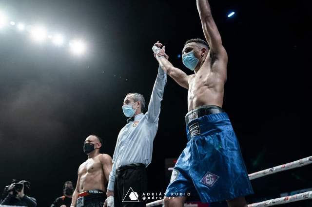 Elian Guerrero vence en su tercer combate profesional acumulado un 3-0-0-2KO