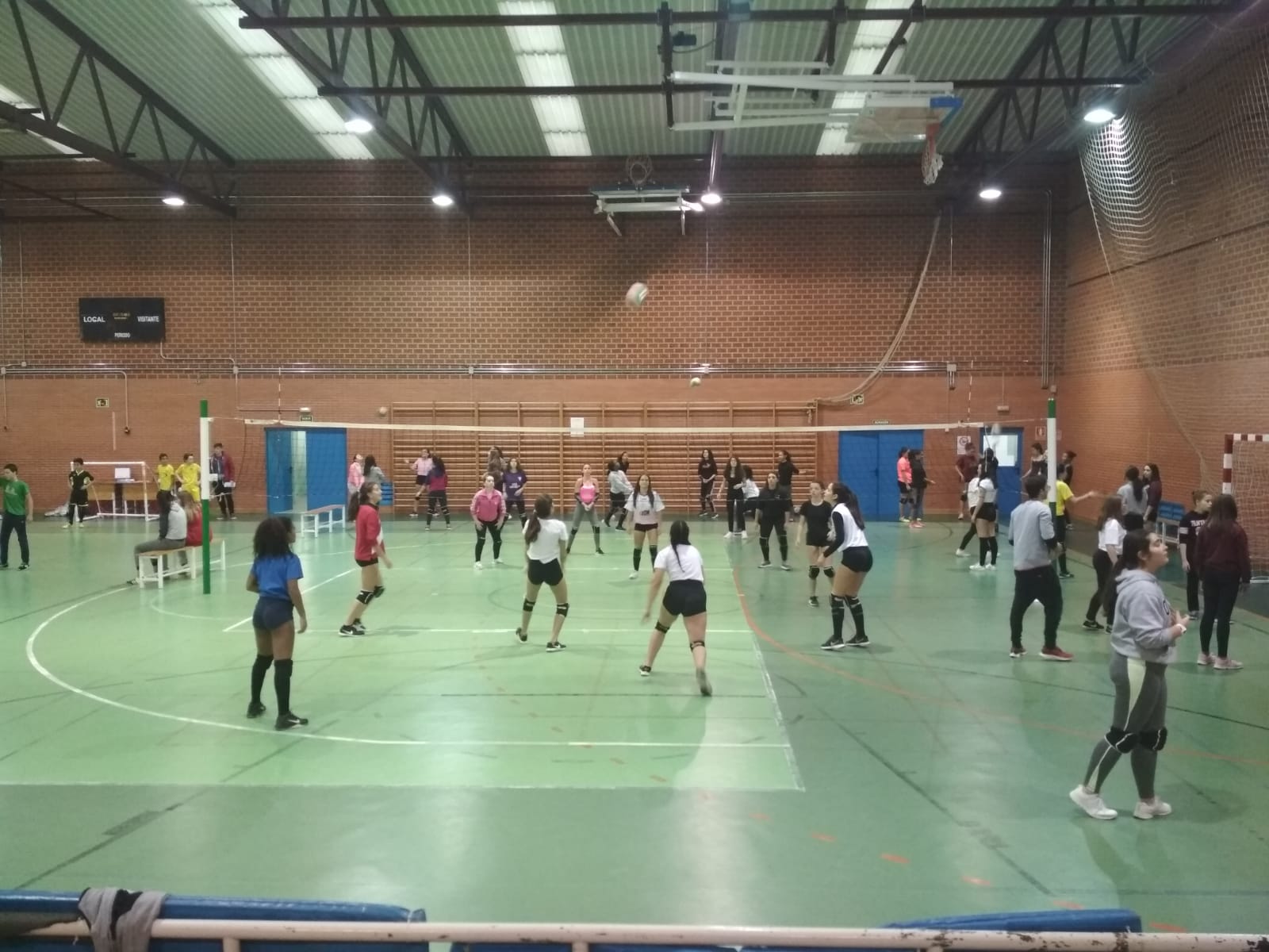 Masiva participación en el Primer Encuentro de Deporte Escolar de Secundaria