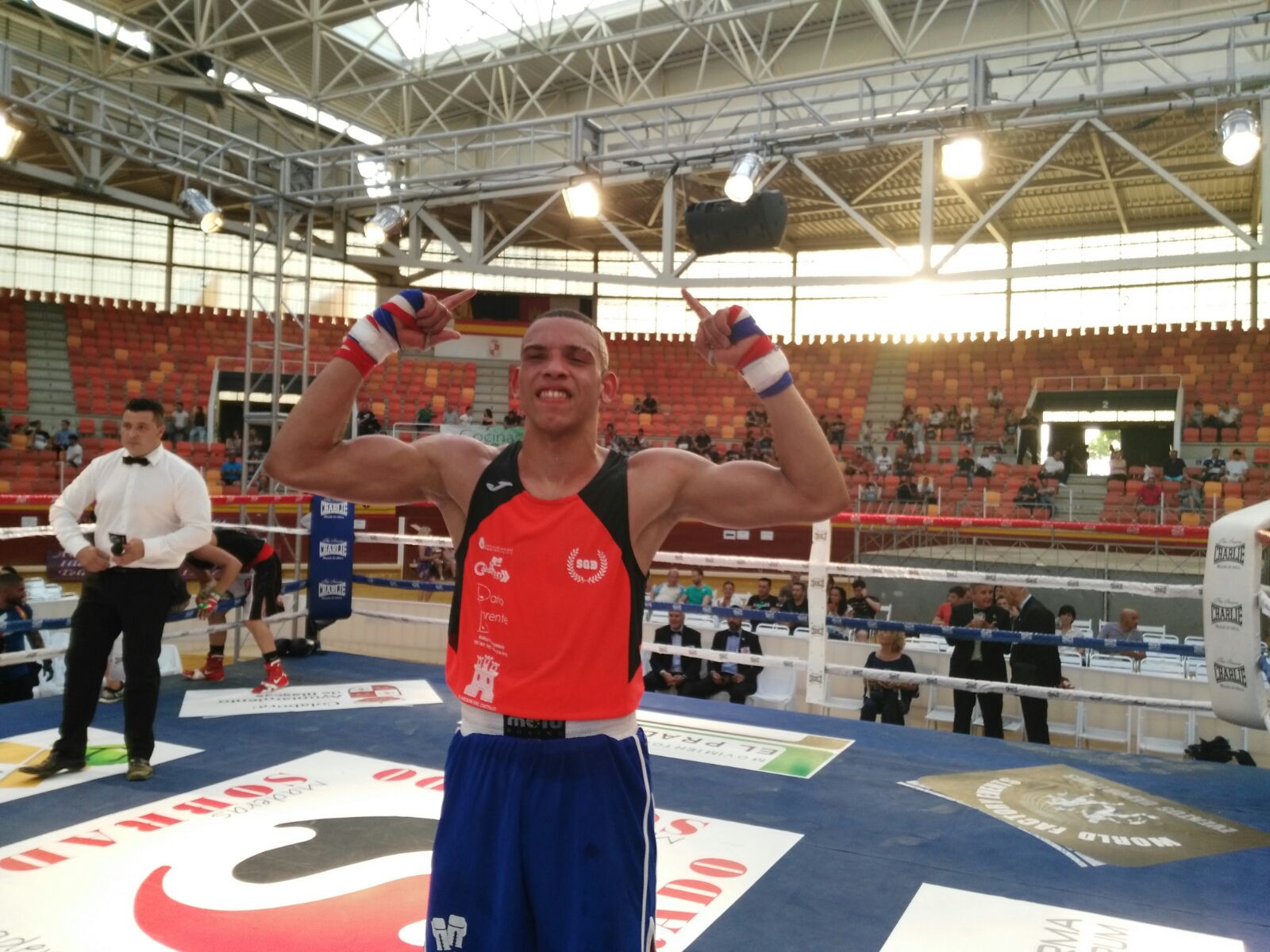 Elián Guerrero vuelve a salir victorioso en una velada en Illescas (Toledo)