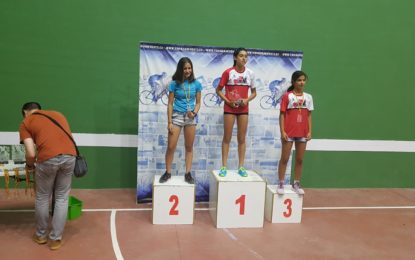 Zoila Sicilia, del Club Triatlón IMD Segovia, subcampeona regional infantil de Triatlón Cross