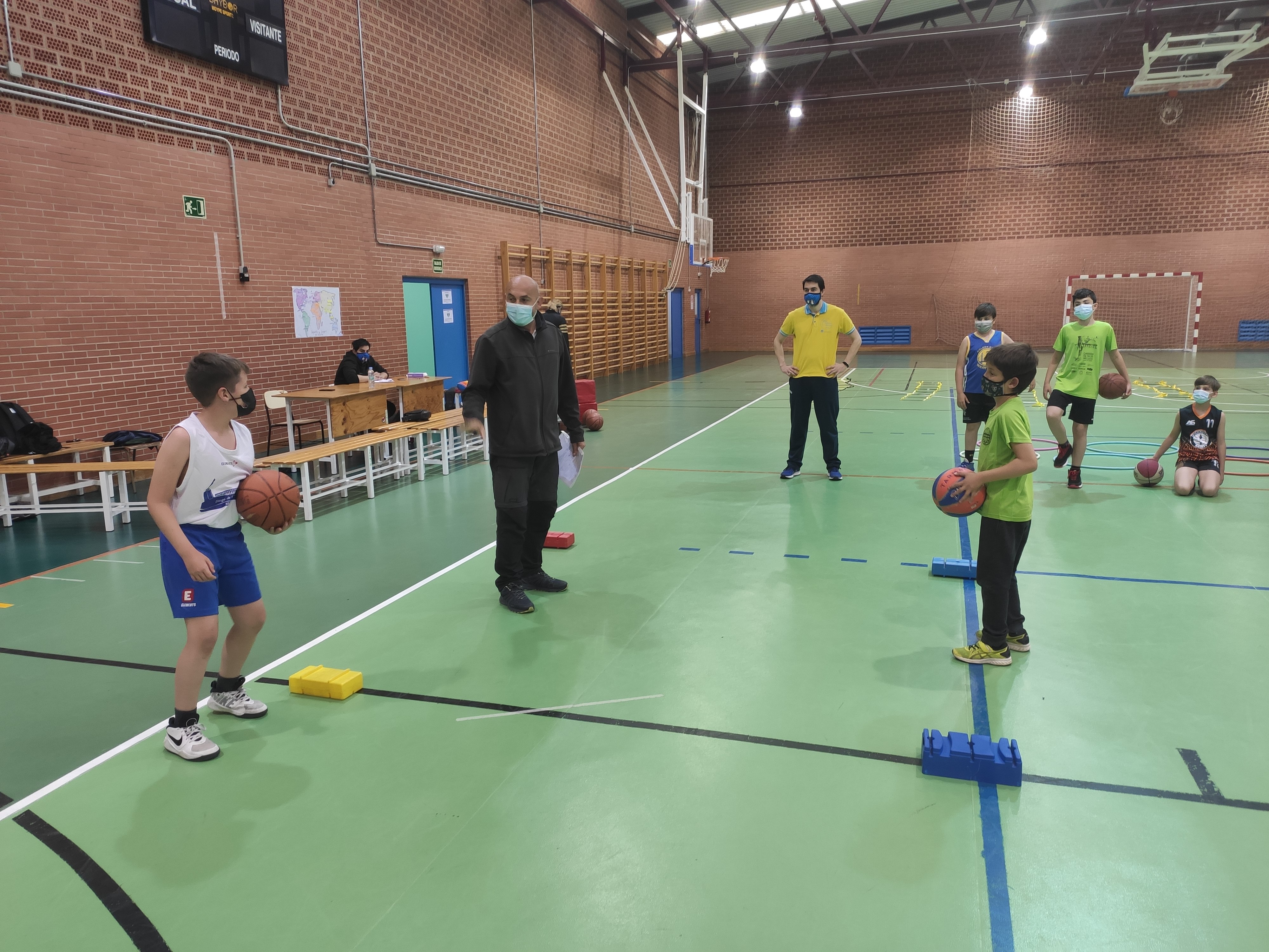 El bote y la defensa del 1×1 cierran el ciclo de fundamentos de técnica individual