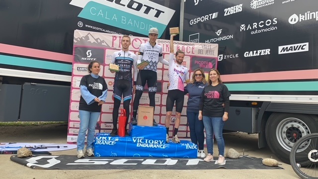 Gran actuación de los ciclistas segovianos Francisco Herrero y Raúl Rodríguez en la Picota Bike Race 2023