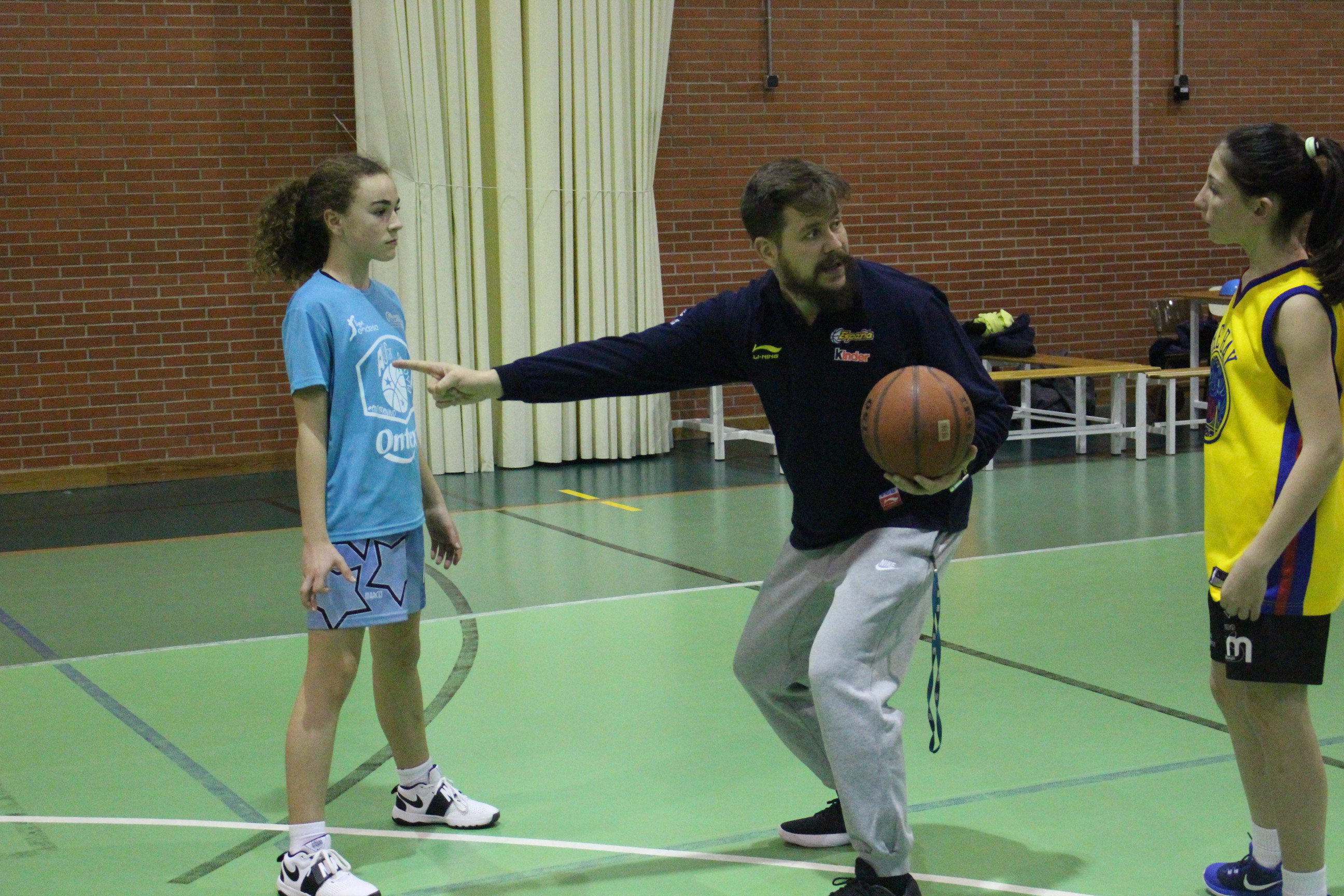 Segovia cierra su centro de Tecnificación de Baloncesto con ejercicios para entrenarse en verano