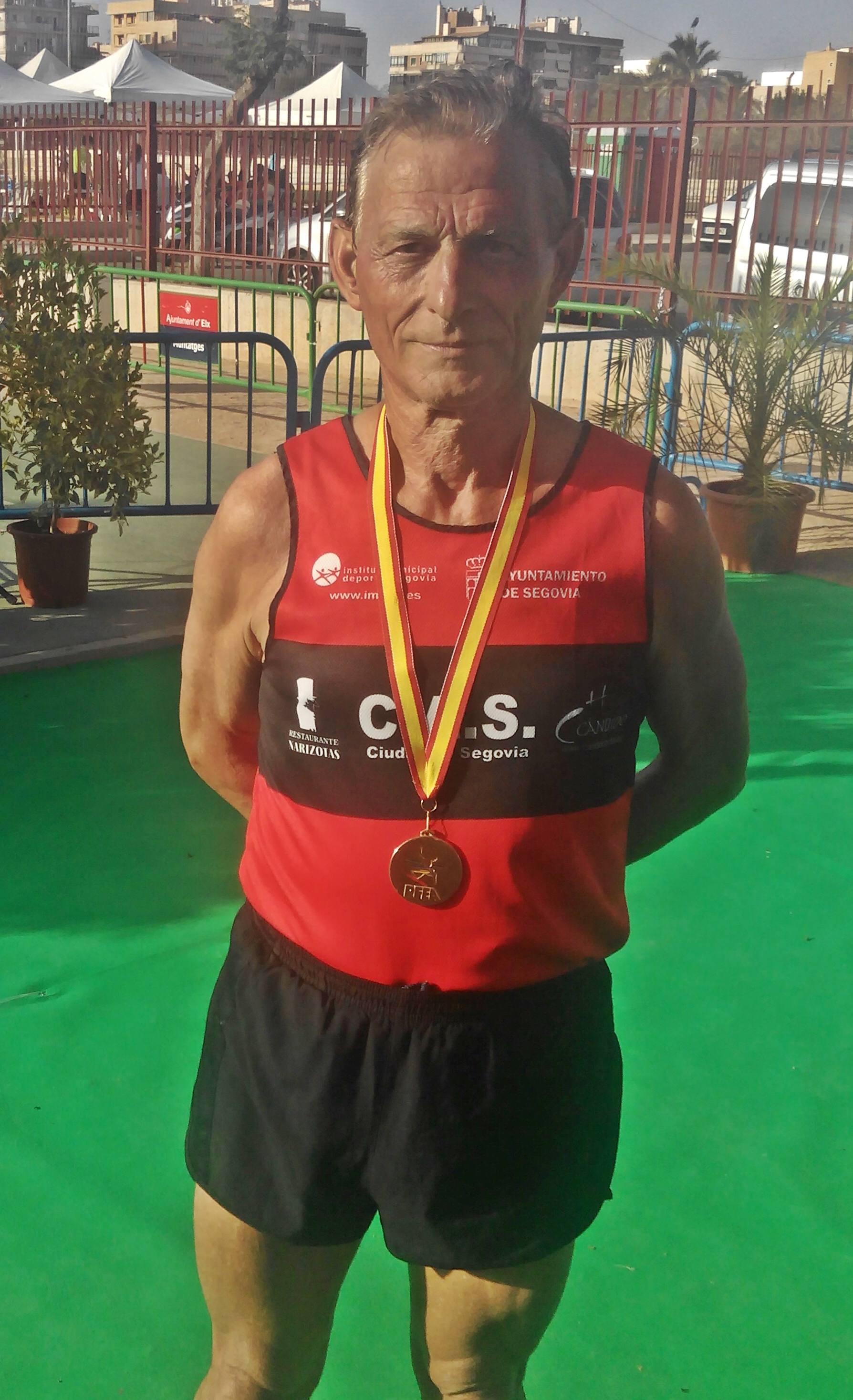 El atleta del Venta Magullo José Antonio Arias de la Cruz consigue el cuarto puesto en el nacional de la milla en ruta en M-70