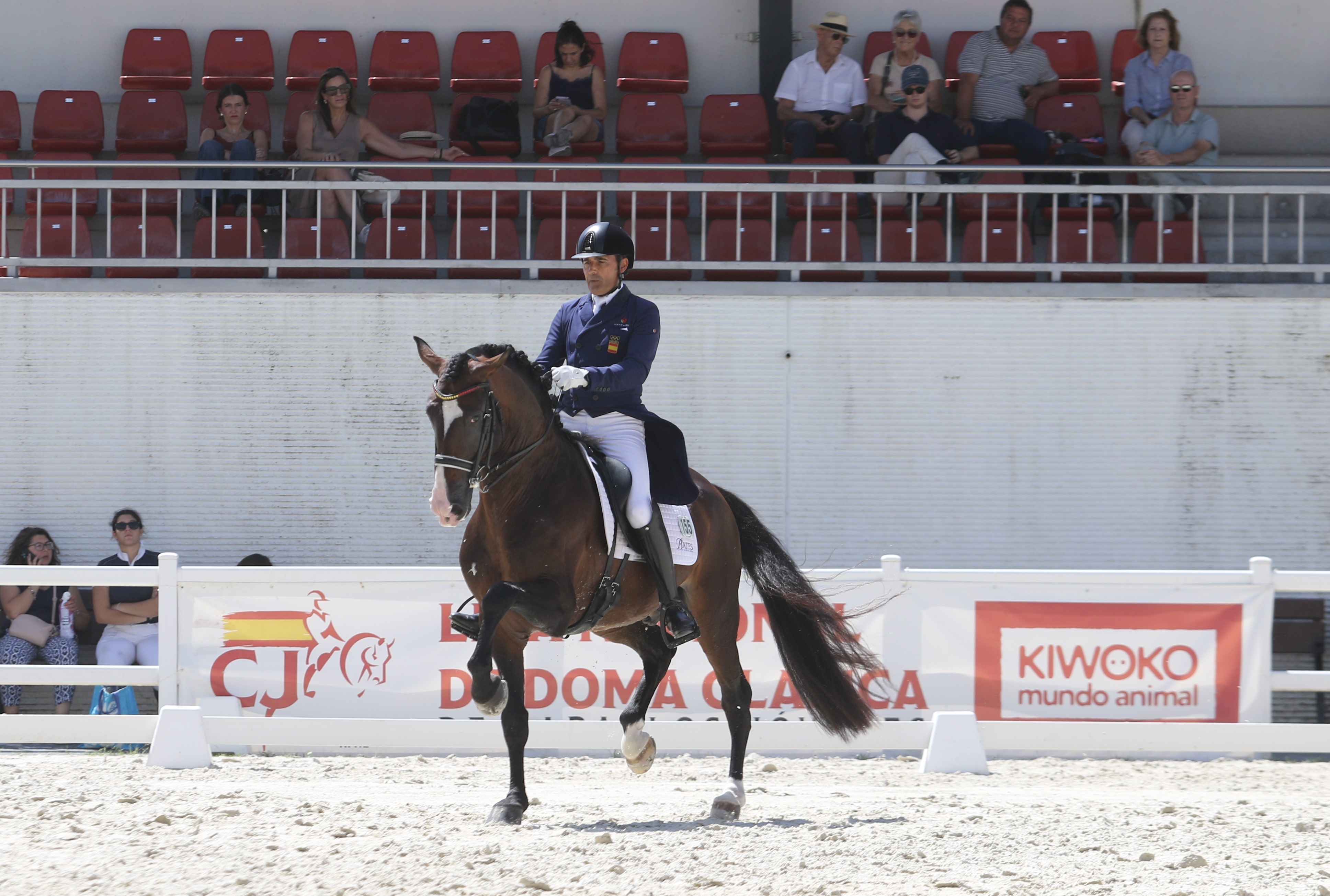 Centro Ecuestre de Castilla y León: Dominio en la Liga Nacional Kiwoko de José Antonio García Mena con “Nobre de Saramuneiro” y “Loriot”,
