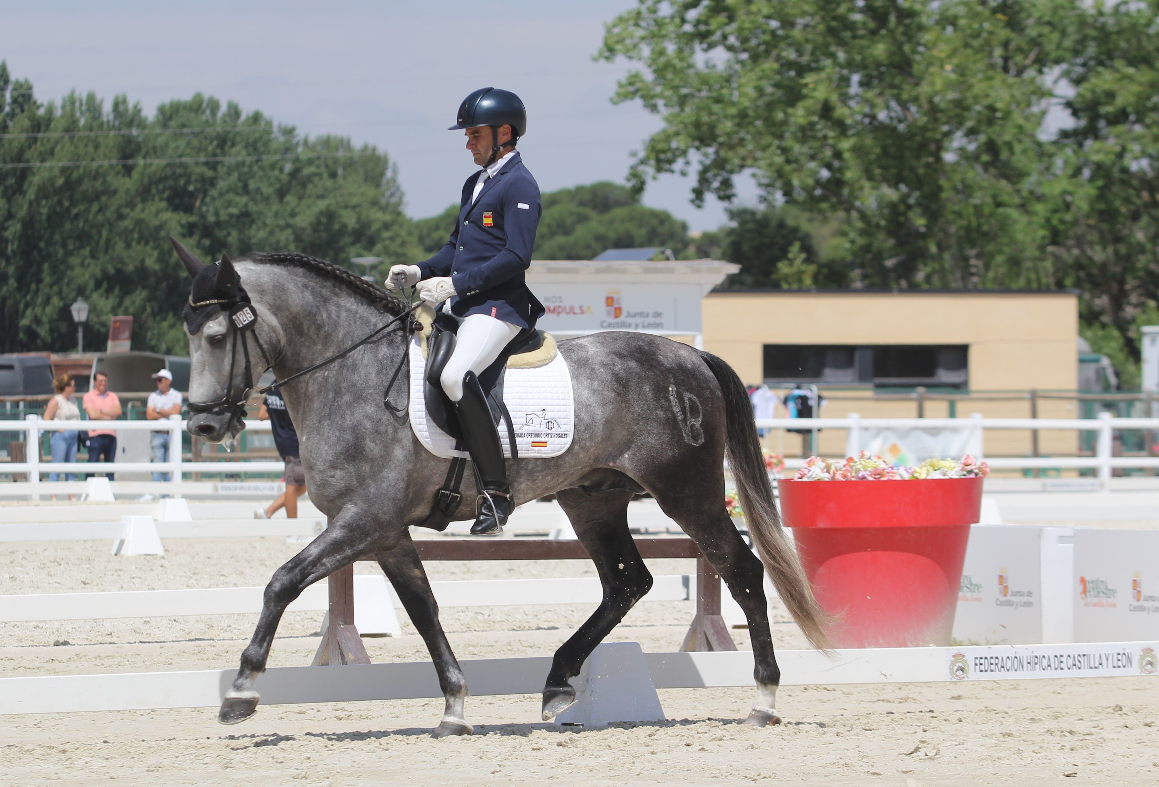 Setenta y nueve binomios compiten en el Nacional de Doma del Centro Ecuestre de Castilla y León