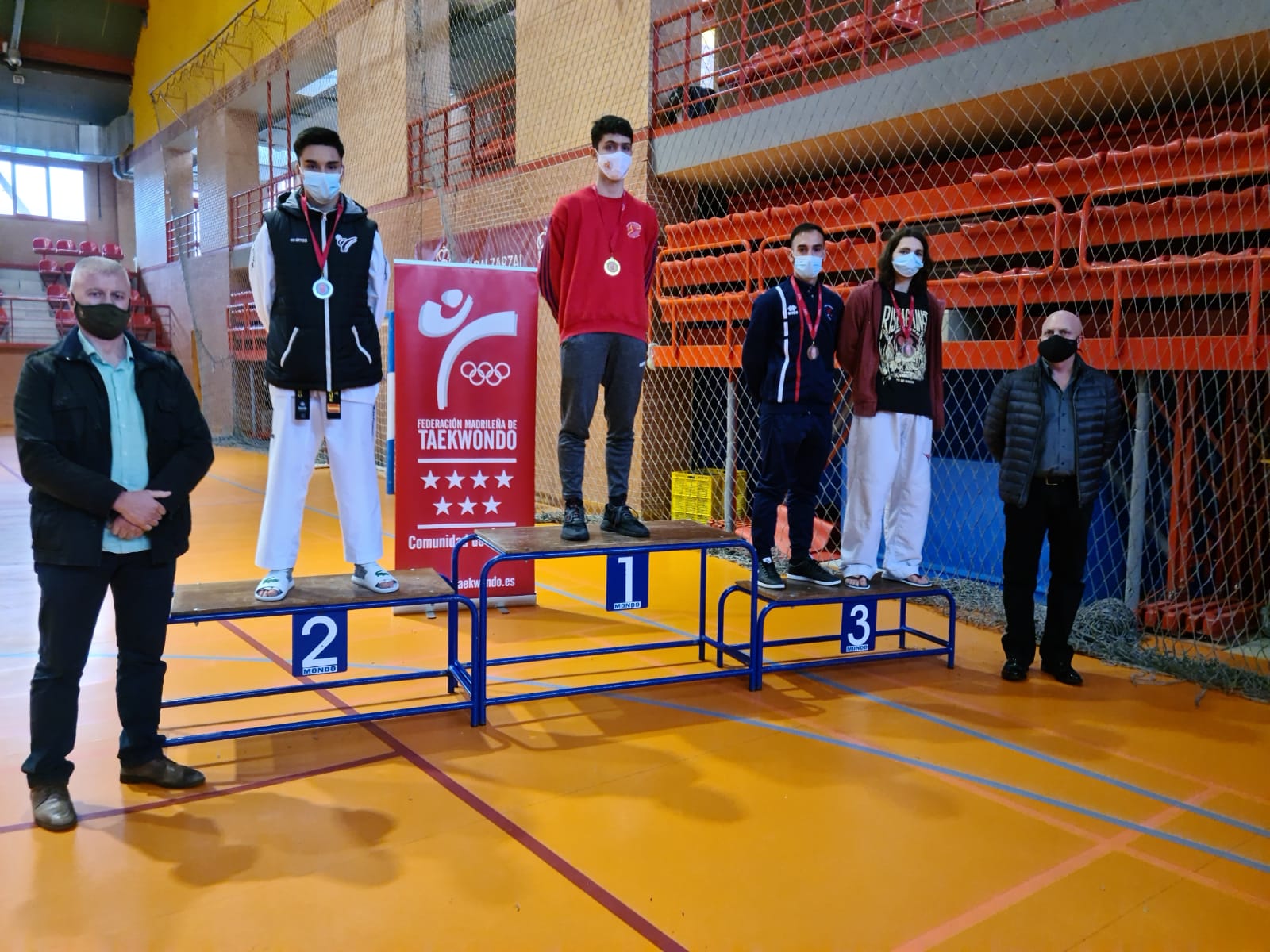 Enrique Herrero, del C.D. Taekwondo Miraflores-Bekdoosan, plata, en el Campeonato Absoluto Senior y Master  de Madrid 2021