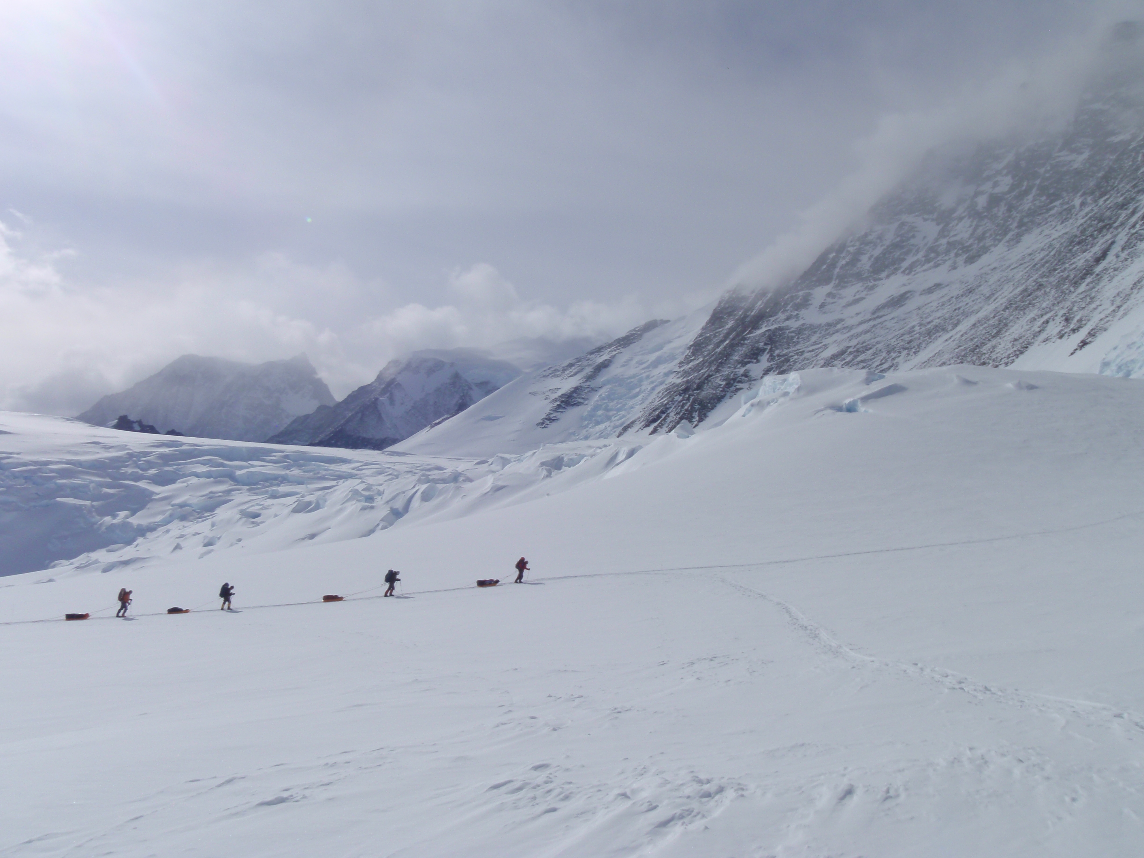 Se presenta el quinto documental “The Seven Summits” que recoge las vivencias del alpinista segoviano Paco Monedero