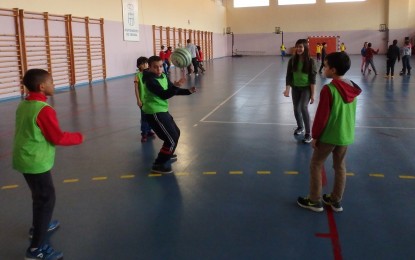 Deporte Escolar: variedad deportiva y equipos mixtos en los encuentros de los viernes