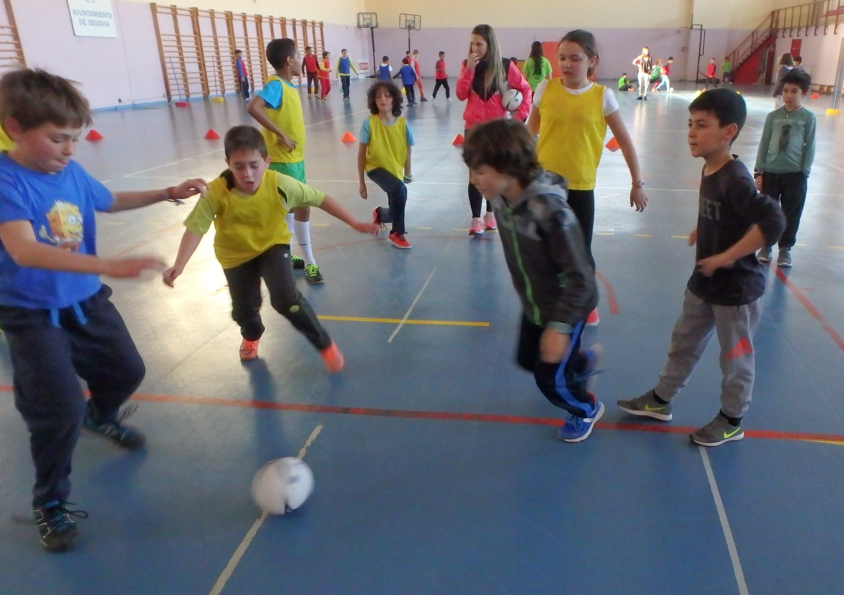 Fútbol, Baloncesto y Juegos del Mundo en los encuentros de Deporte Escolar