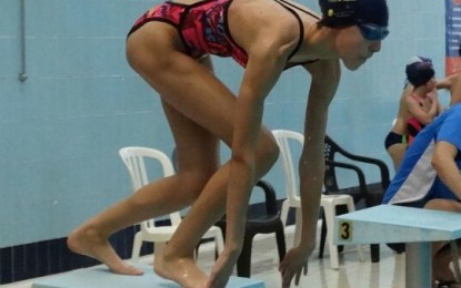 La joven nadadora Paula Gómez hace posible que Segovia esté presente en el Campeonato de España de Natación
