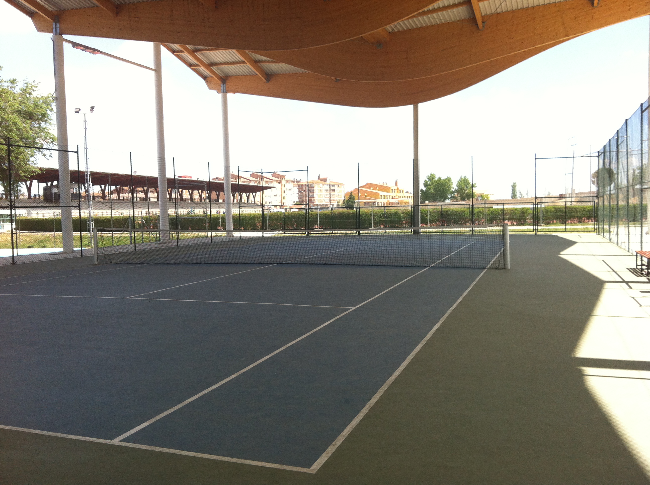 Aprobadas las Bases de la Escuela Municipal de Tenis: Menores y Adultos Temporada 2023