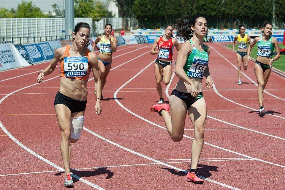 La Atleta del CETA Sara Gómez Álvarez se ha proclamado campeona de España de 4 X 400 m.l. con su equipo el Playas de Castellón