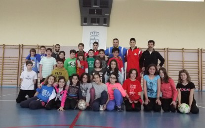 Alvarito, Antona y Chus, visitan alumnos del CEIP Diego de Colmenares con la iniciativa “Del patio a la élite”