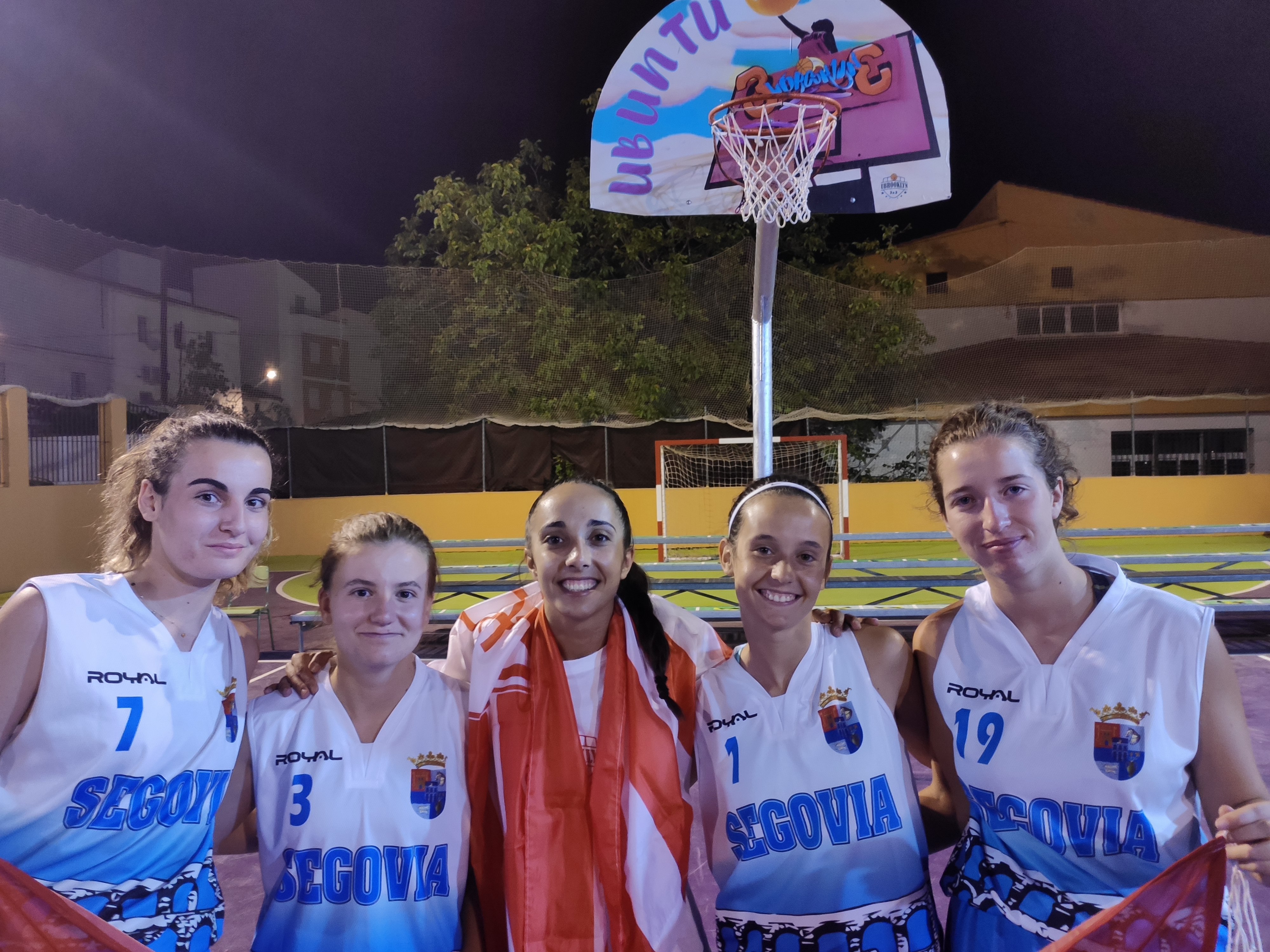 La Selección de Baloncesto de Segovia subcampeona del Festival España 52