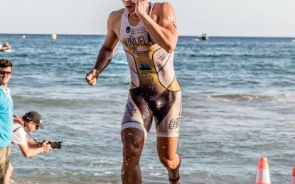 Kevin Tarek Viñuela, del Club Triatlon IMD Segovia, reconocido como el mejor triatleta de nuestra Región
