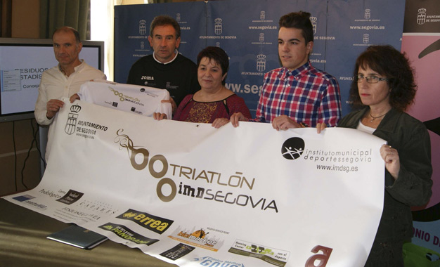 El Instituto Municipal de Deportes suscribe el convenio de colaboración con el Club Deportivo Triatlón IMD Segovia