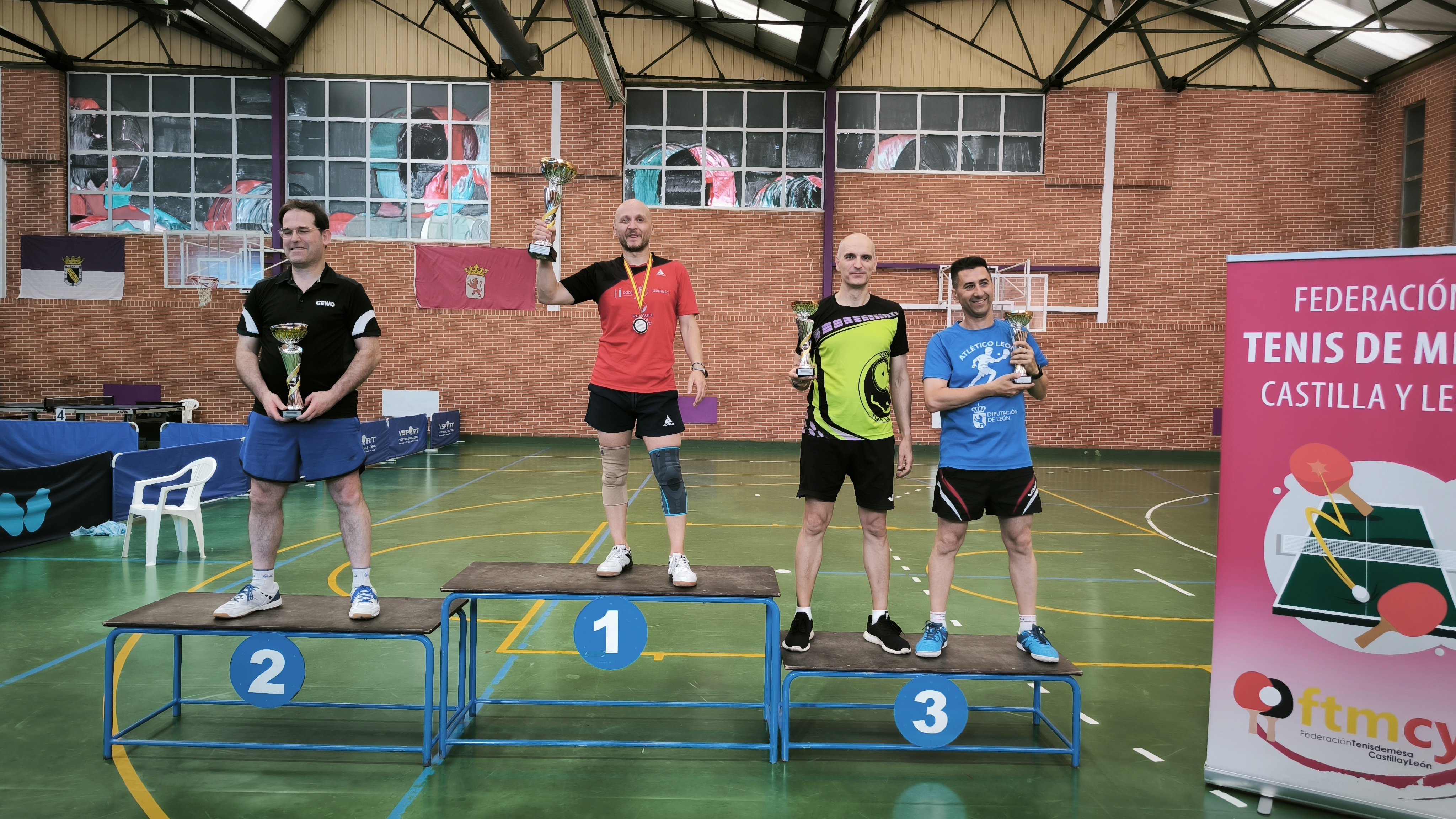 El Campeonato de veteranos de Castilla y León puso el punto final a la temporada oficial de tenis de mesa para el C.D. Seghos