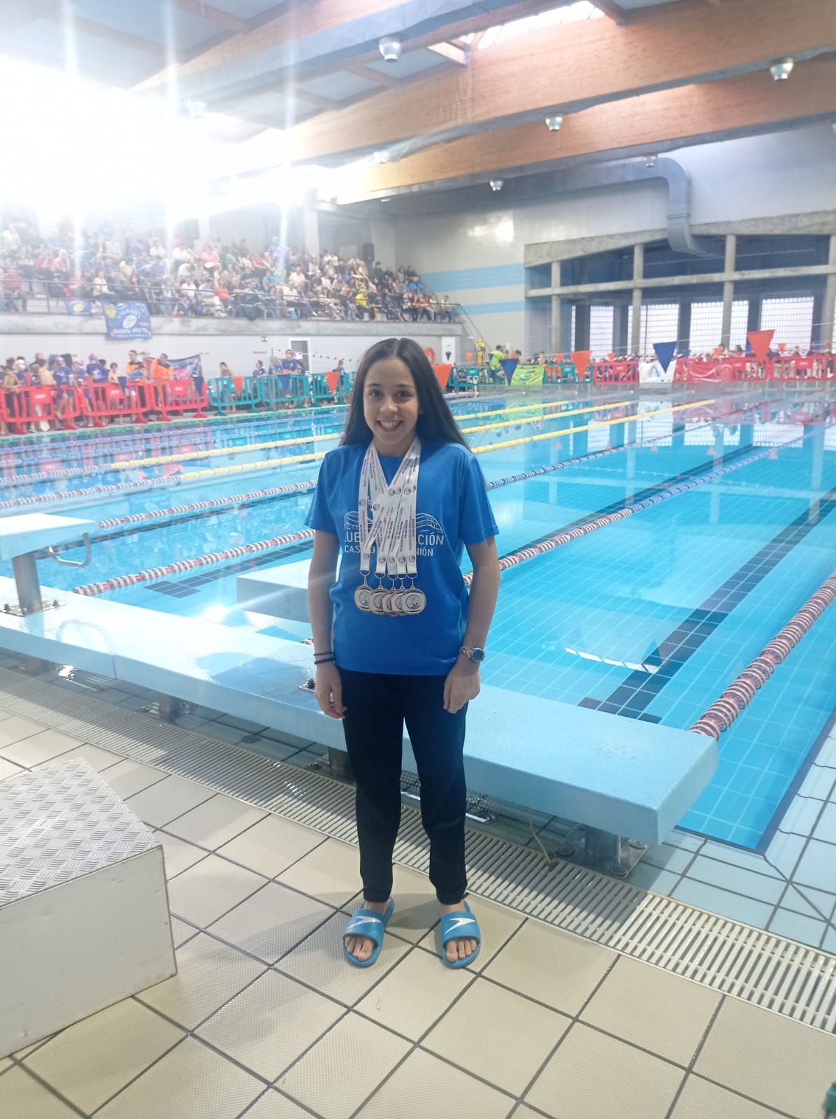 Sandra Guerra Hernanz convocada con la selección de Castilla y León para participar en el Campeonato de España de Natación por autonomías.
