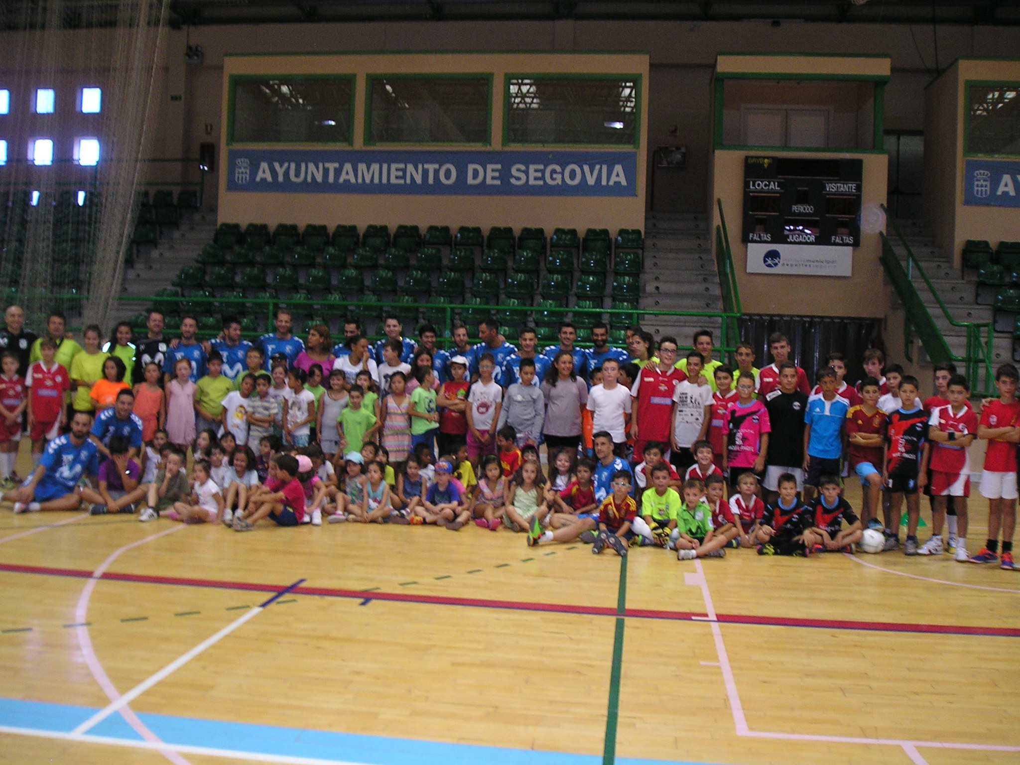 Más de un centenar de niños y personas del grupo del Deporte Adaptado acudió al Clinic del Inter Movistar