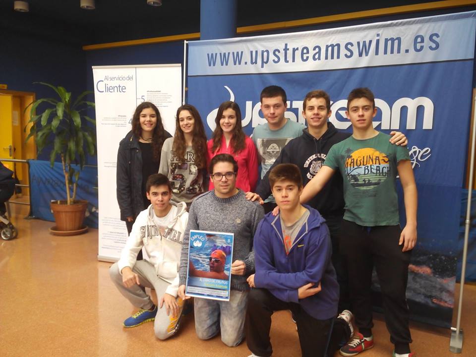 Infantiles y absolutos del Club Natación IMD-Ciudad de Segovia cambian la competición por su participación en Torneos solidarios y navideños