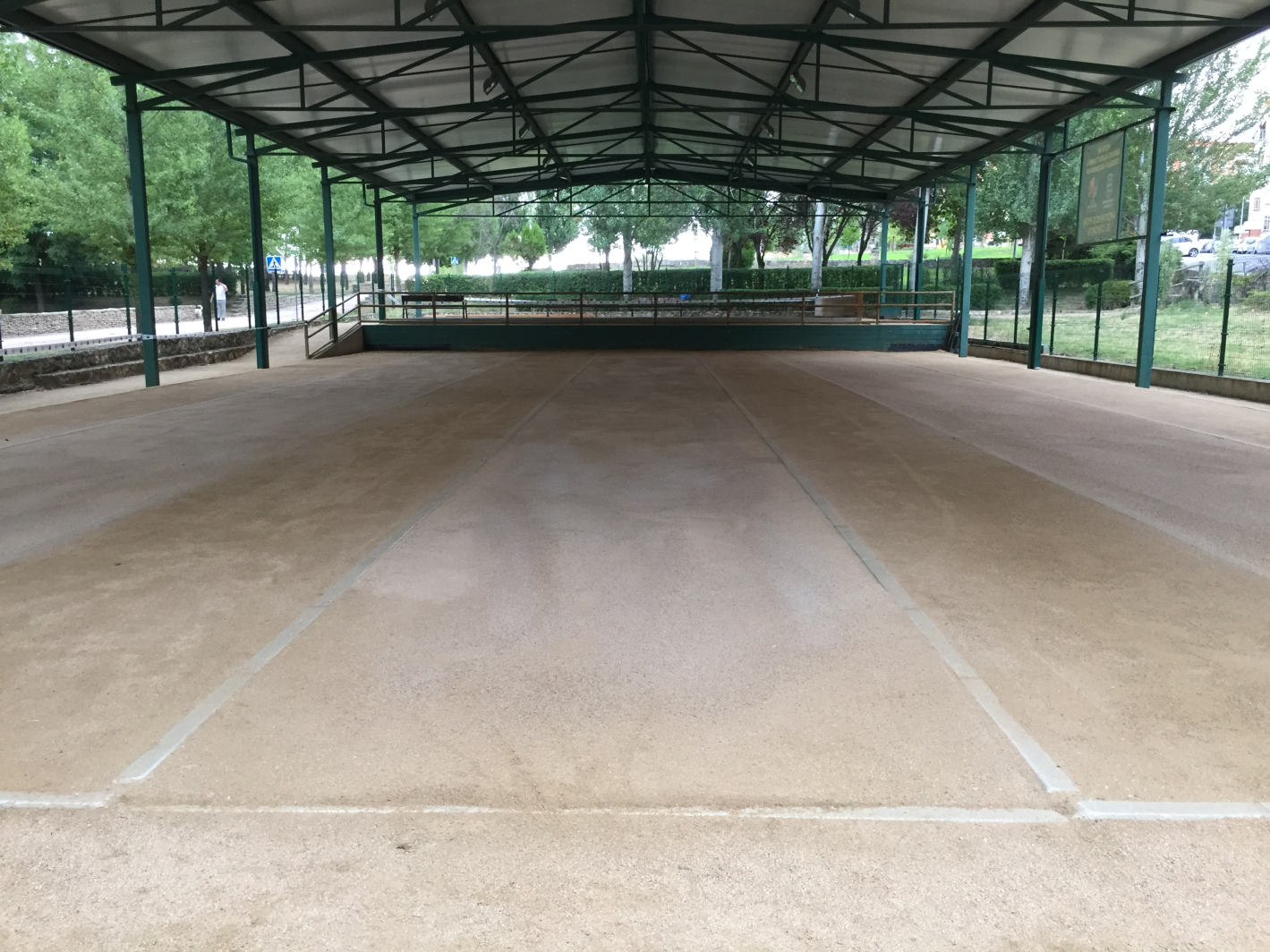 La Pista de Deportes Autóctonos “Orgullo Segoviano” luce nueva cara