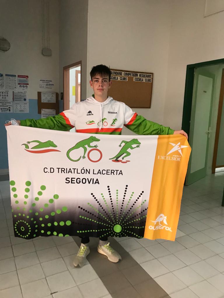 CD Triatlón Lacerta: natación, ligas infantil y alevín