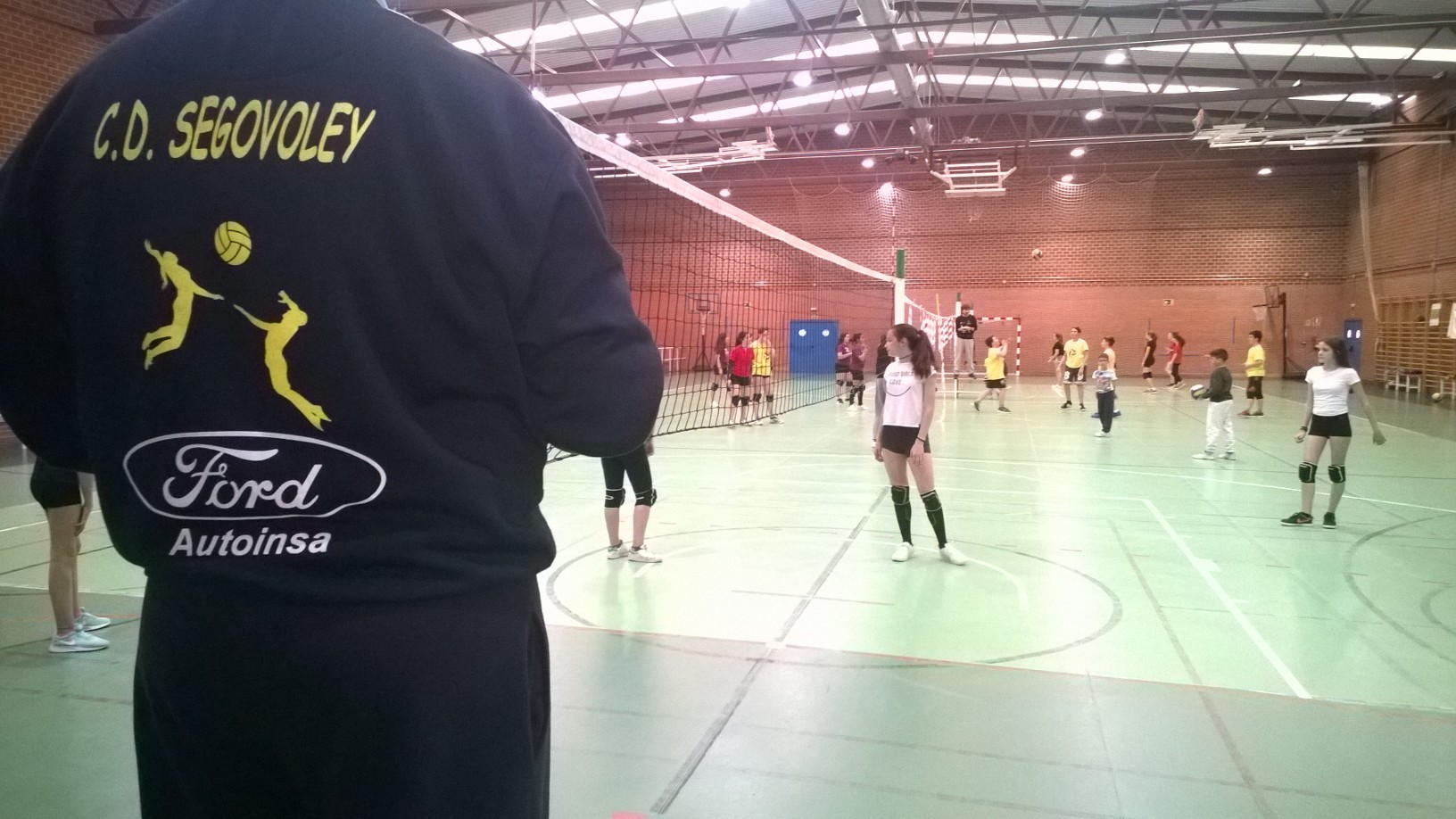 C.D.Segovoley cierra temporada con una concentración de Minivoley