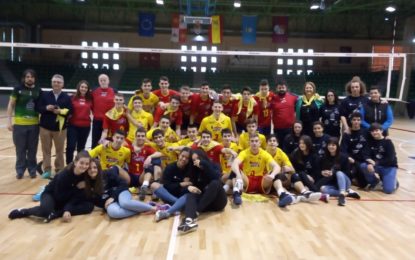 Tarde de voleibol en el pabellón segoviano “Pedro Delgado”