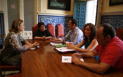 Recepción de la Junta directiva del Naturpellet Segovia Fútsal en el Ayuntamiento de Segovia