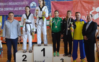 La deportista Inés de Benito se alzó con la medalla de bronce en el Open Ciudad de Basauri de Taekwondo
