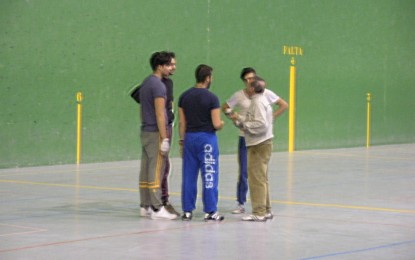 Vuelta a los entrenamientos de los pelotaris segovianos